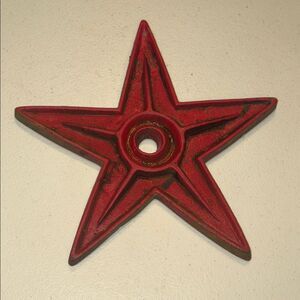 Red Primitive Salvage Metal Star